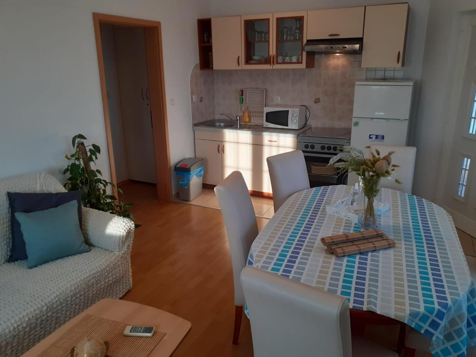Apartments With A Parking Space Vodice - 13973 Phòng bức ảnh